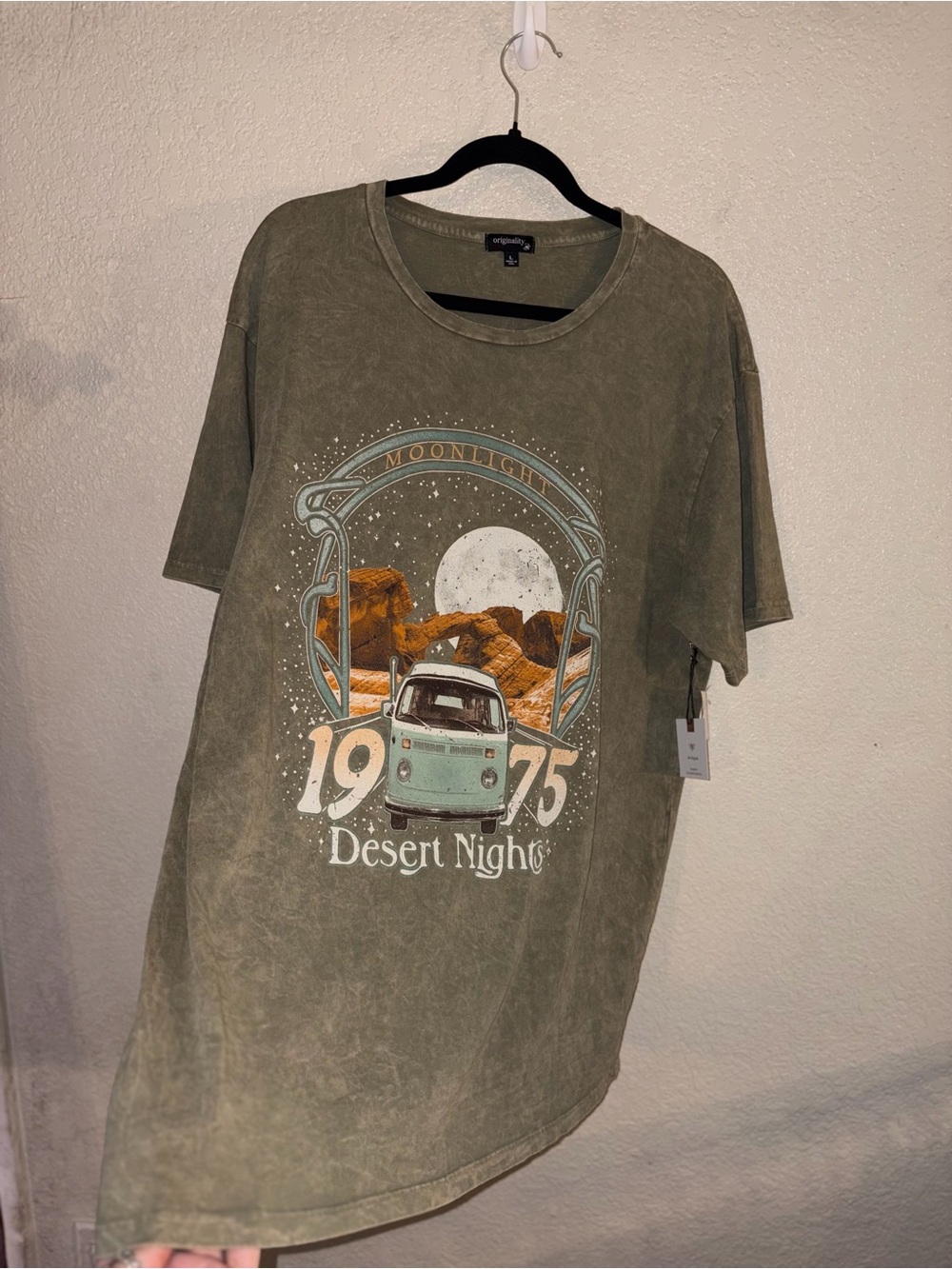 NWT Originality "Desert🏜️Nights Graphic T-Shirt👕" 💯% Cotton🙌🏻 Washed Olive🫒Large - Picture 6 of 9